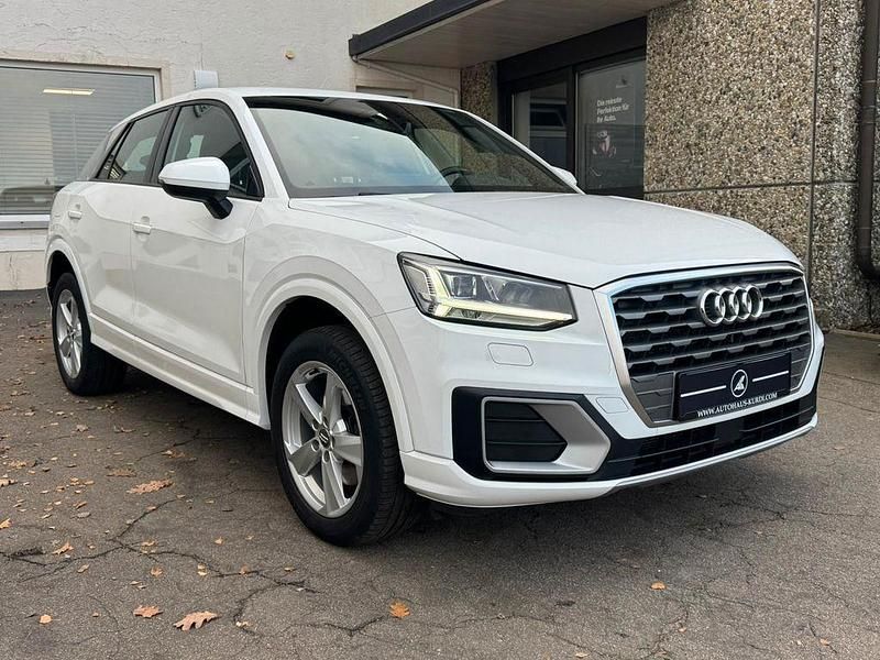 Gebraucht Audi Q2 Sport 116 PS (85 kW) 2018 Weiß SUV