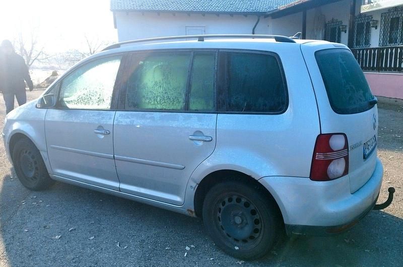 Silber Gebraucht 2007 VW Touran Van / Kleinbus | 1.299 € (Superpreis) - Bild 1/4