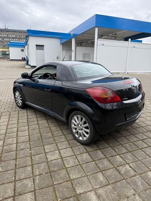 Gebraucht Opel Tigra Edition 90 PS (66 kW) 2009 Schwarz Cabrio