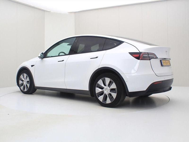 Gebraucht Tesla Model Y Standard Range 250 kW (341 PS) 2021 Weiß SUV