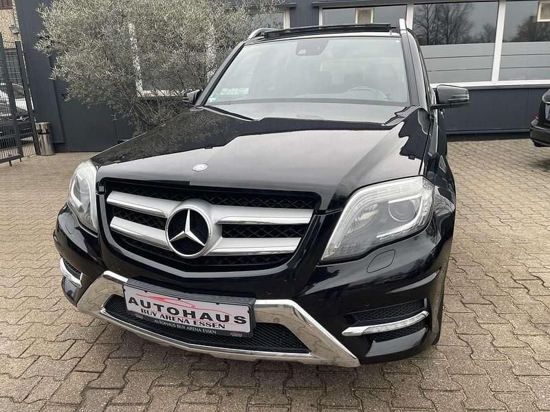 Gebraucht Mercedes GLK250 AMG 204 PS (150 kW) 2012 Obsidianschwarz  metalliclack SUV