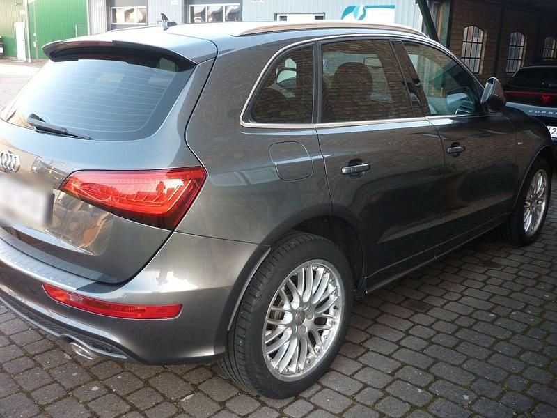 Gebraucht Audi Q5 S-Line 245 PS (180 kW) 2013 Grau SUV