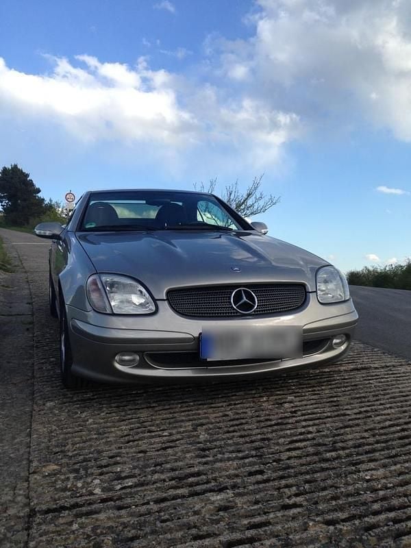 Silber Gebraucht 2003 Mercedes SLK230 Cabrio | 5.000 € (Superpreis) - Bild 1/4