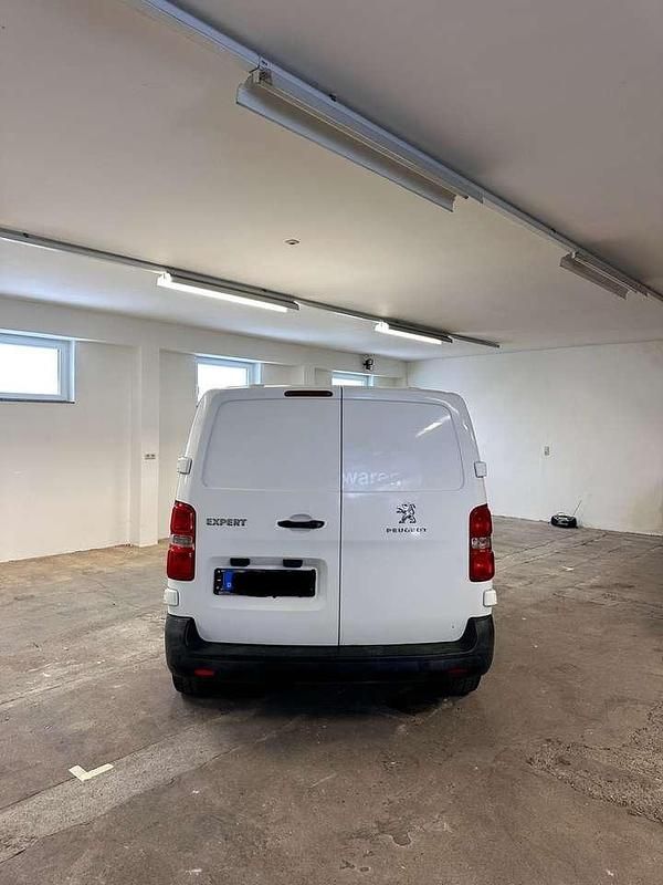 Gebraucht Peugeot Expert 95 PS (69 kW) 2017 Weiß Van
