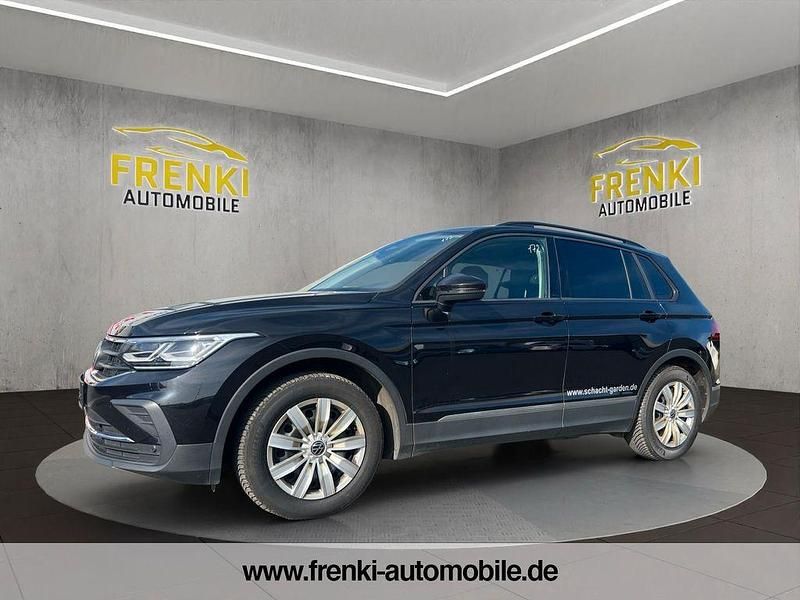 Gebraucht VW Tiguan Life 150 PS (110 kW) 2021 Schwarz SUV