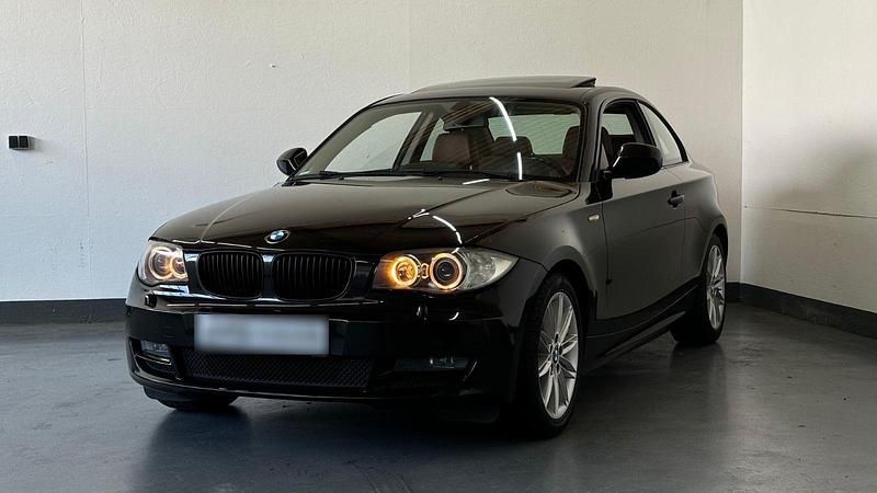 Gebraucht BMW 118 Coupé 143 PS (105 kW) 2010 Schwarz Coupé