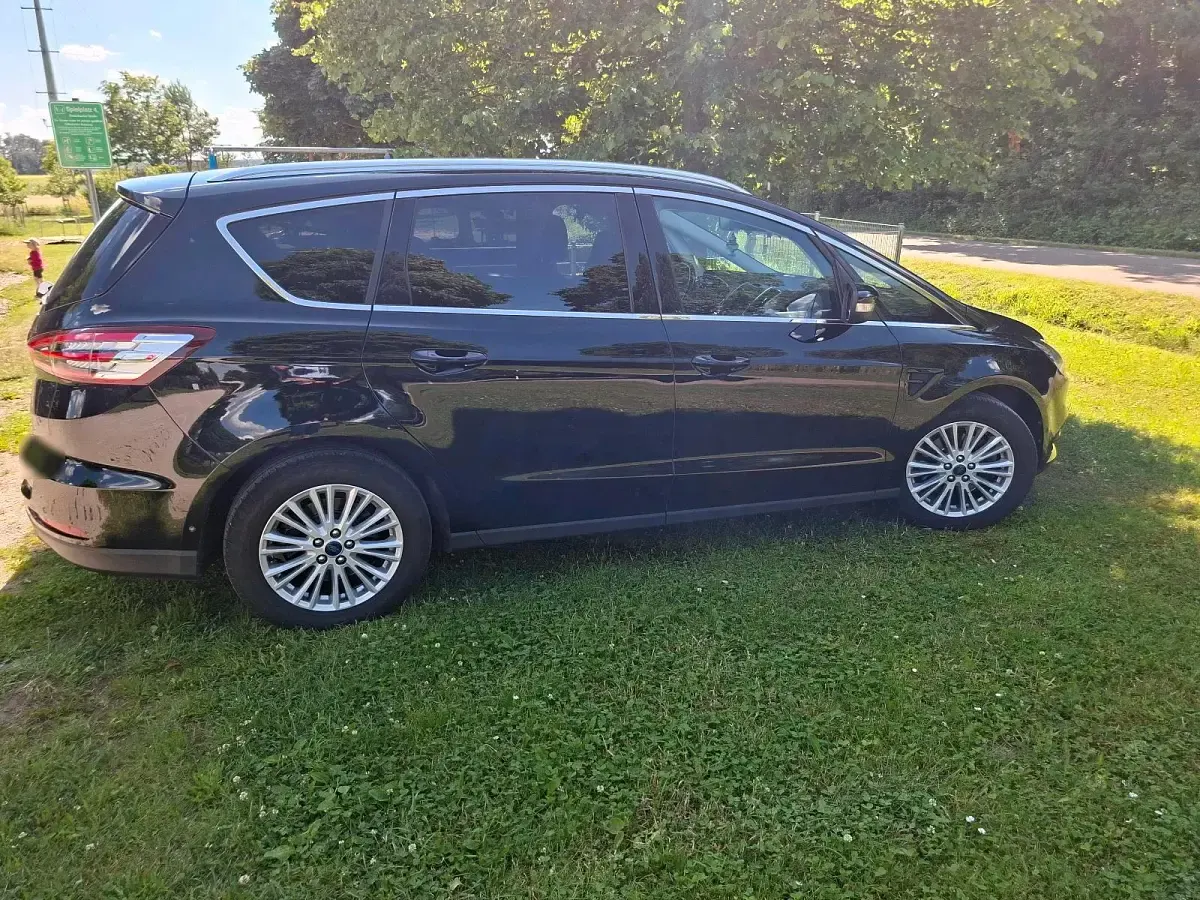 Gebraucht Ford S-MAX S 150 PS (110 kW) 2018 Schwarz Van / Kleinbus