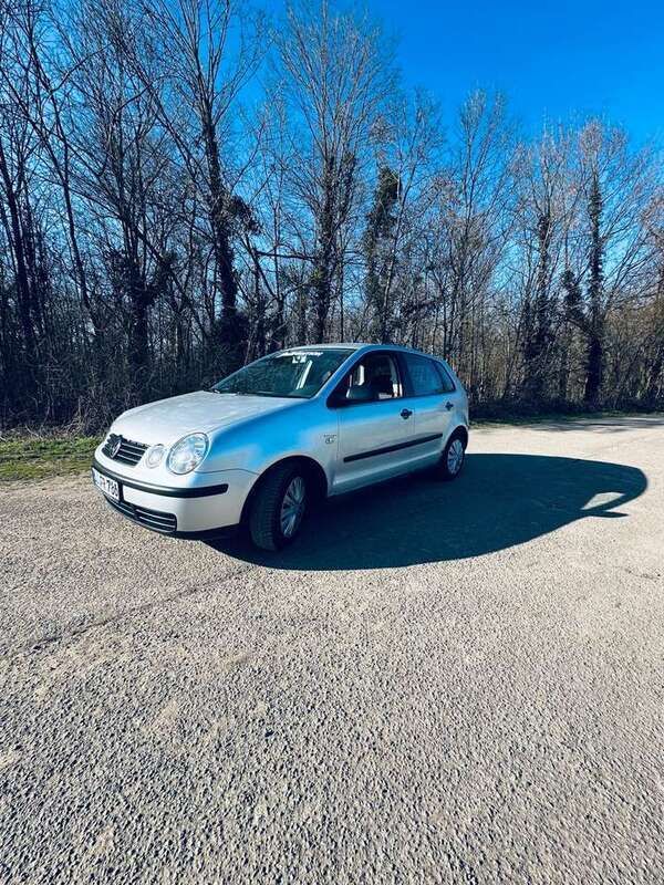 Silber Gebraucht 2003 VW Polo Edition Kleinwagen | 1.800 € (Fairer Preis) - Bild 1/4