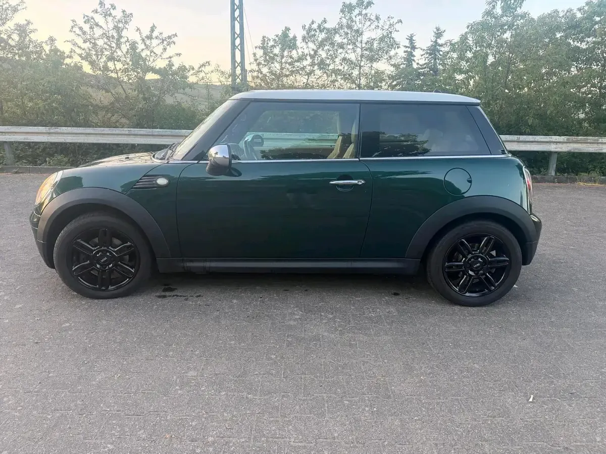 Usata Mini Cooper 120 CV (88 kW) 2009 Verde Utilitaria