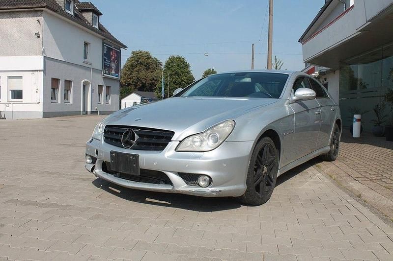Silber Gebraucht 2006 Mercedes CLS55 AMG AMG Limousine | 10.200 € - Bild 1/4