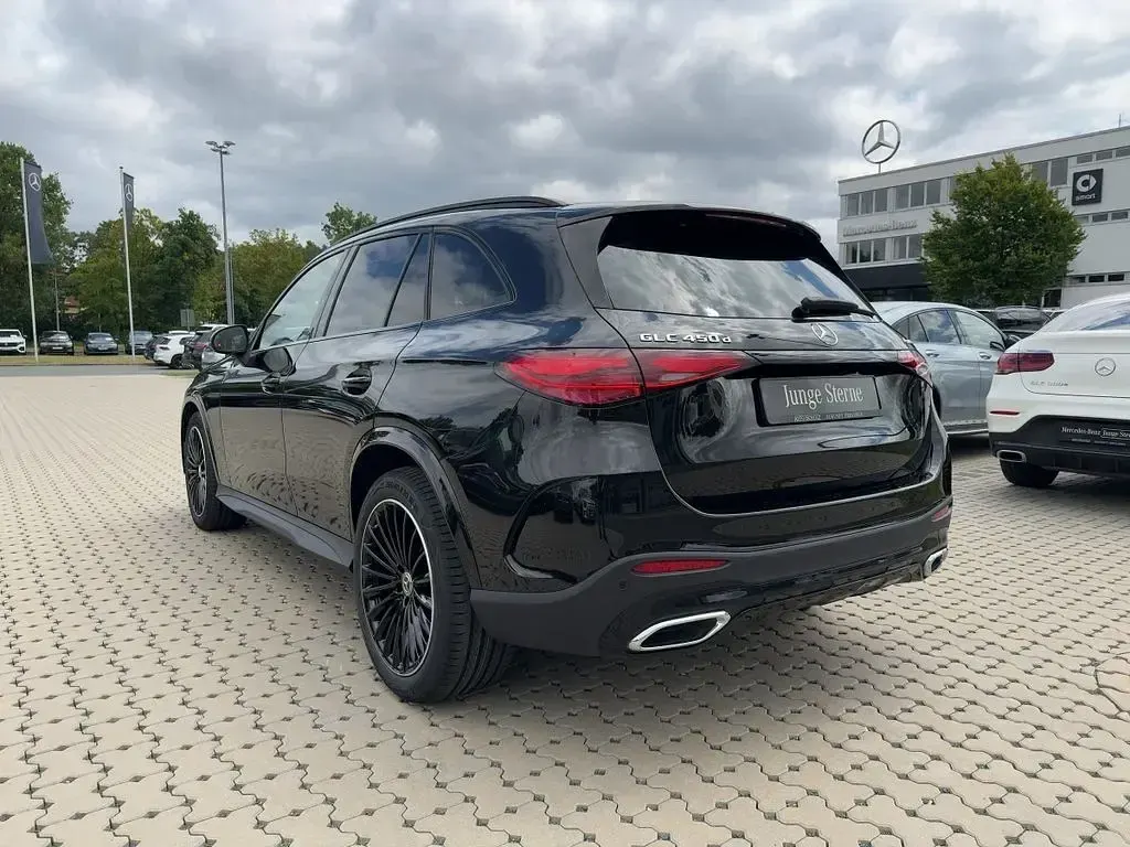 Gebraucht Mercedes GLC450 AMG 367 PS (269 kW) 2025 Schwarz SUV