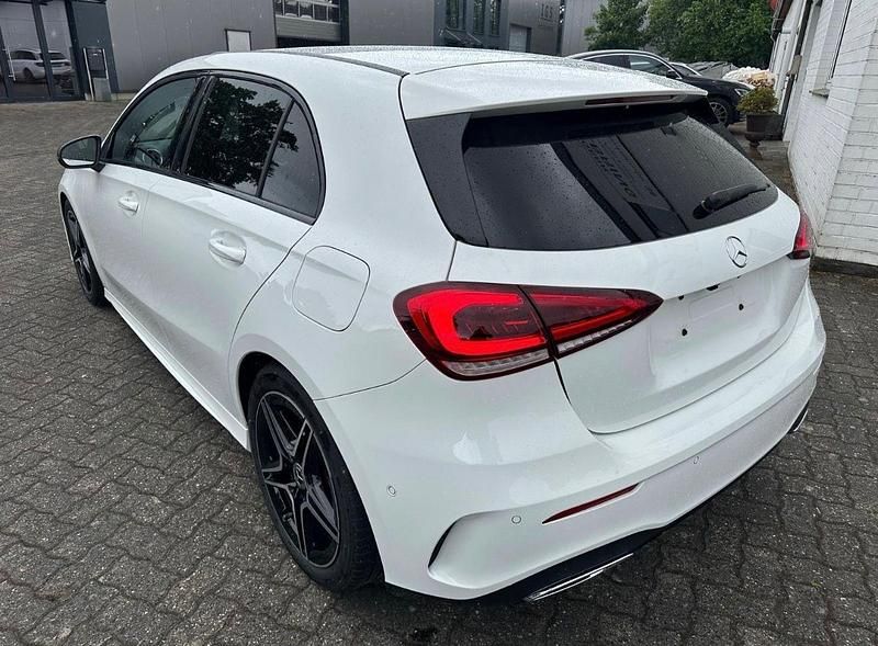 Gebraucht Mercedes A180 AMG line 136 PS (100 kW) 2020 Weiß Kleinwagen