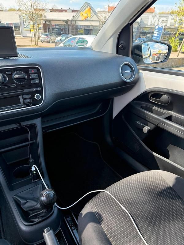 Usata VW up! 60 CV (44 kW) 2012 Bianco Utilitaria