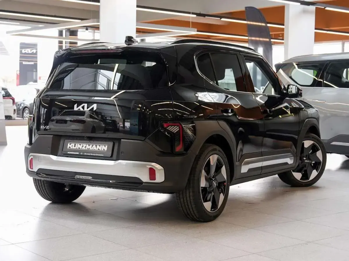 Gebraucht Kia EV2 Earth 106 kW (145 PS) 2026 Schwarz SUV