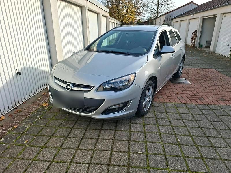 Gebraucht Opel Astra 164 PS (120 kW) 2012 Silber Kombi