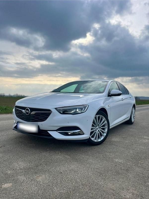 Gebraucht Opel Insignia 136 PS (100 kW) 2017 Weiß Limousine