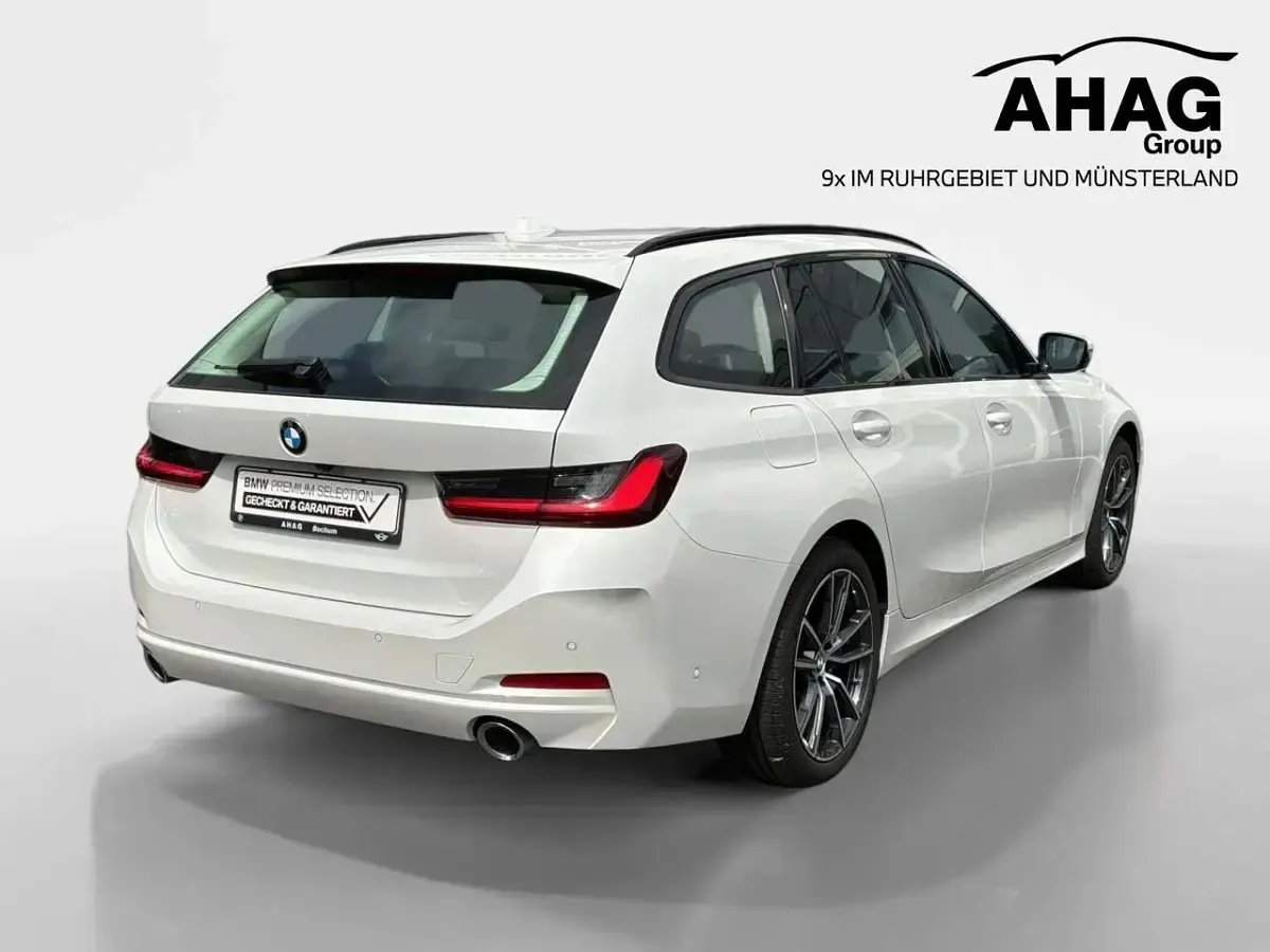Gebraucht BMW 320 Comfort Edition 190 PS (139 kW) 2024 Mineralweiß Kombi