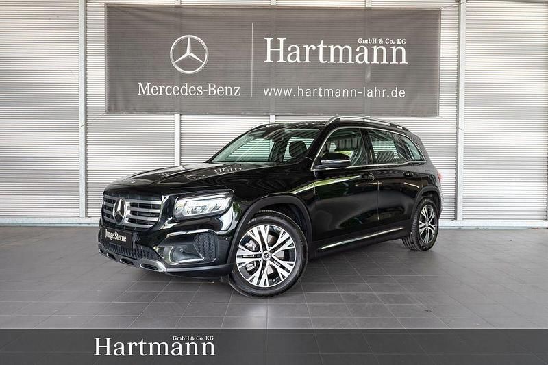 Kosmosschwarz Gebraucht 2024 Mercedes GLB200 Advanced SUV | 39.850 € (Fairer Preis) - Bild 1/4
