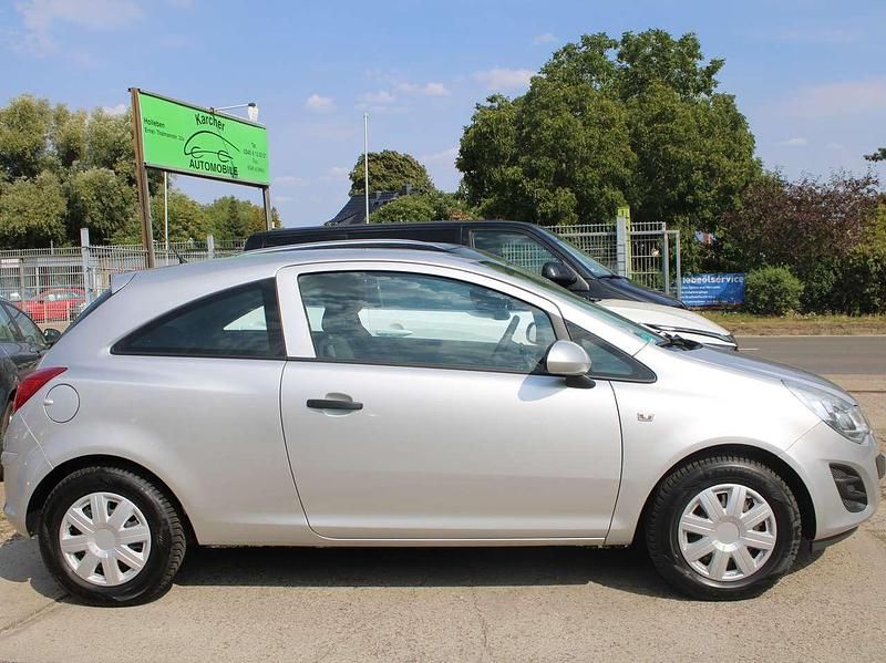 Gebraucht Opel Corsa Selection 69 PS (50 kW) 2013 Silber Kleinwagen