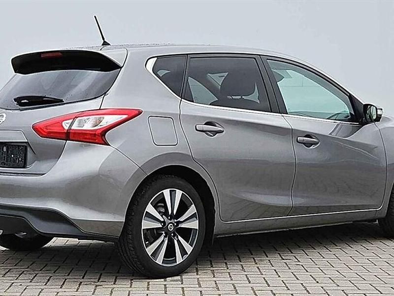 Gebraucht Nissan Pulsar 116 PS (85 kW) 2017 Andere farbe Kleinwagen