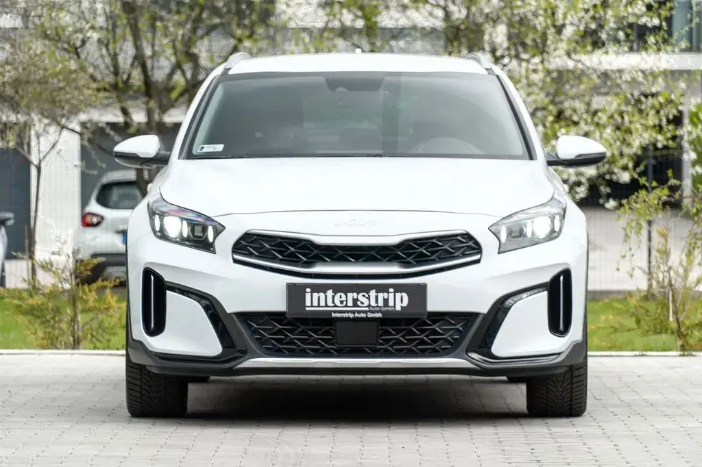 Używany Kia XCeed 160 KM (117 kW) 2024 Biały SUV