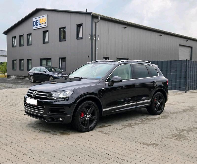 Schwarz Gebraucht 2012 VW Touareg R-line SUV | 13.500 € (Teuer) - Bild 1/4