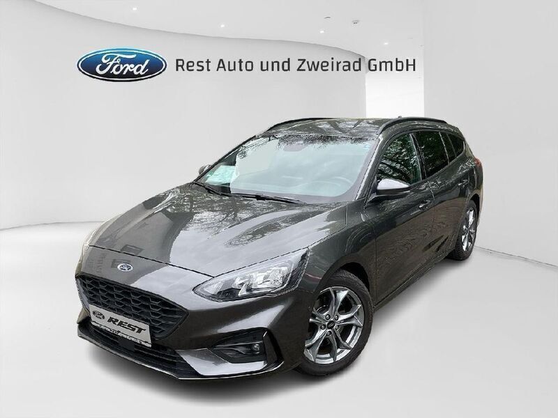 Grau Gebraucht 2020 Ford Focus ST-Line Limousine | 13.980 € (Fairer Preis) - Bild 1/4