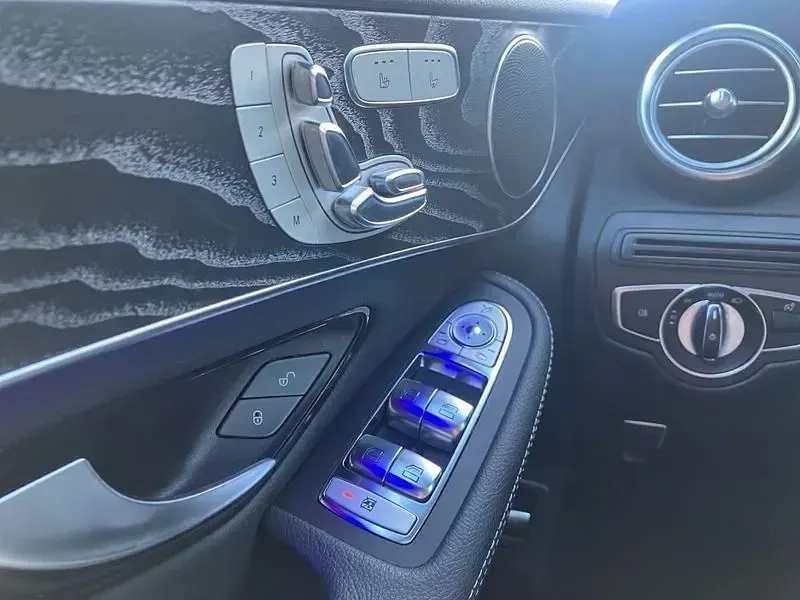 Gebraucht Mercedes GLC400d 330 PS (242 kW) 2020 Weiß SUV