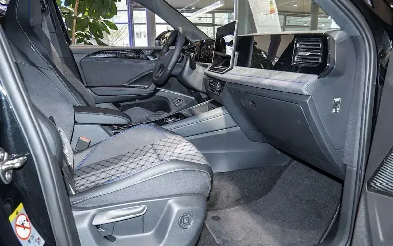 Neu VW Tiguan R-line 204 PS (150 kW) 2026 Schwarz SUV