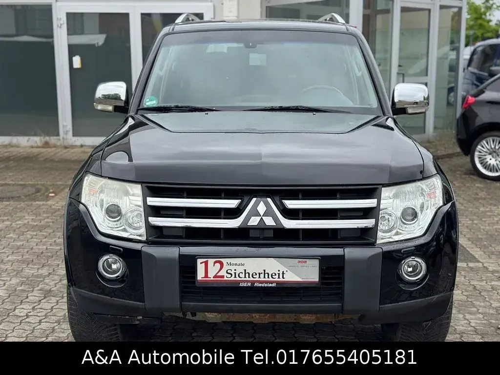 Gebraucht Mitsubishi Pajero Intense 170 PS (125 kW) 2008 Schwarz SUV