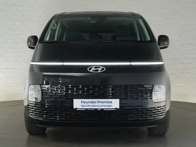Gebraucht Hyundai Staria Prime 225 PS (165 kW) 2025 Abyss black Van / Kleinbus