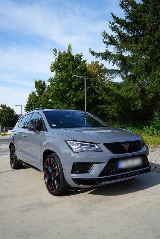 Grau Gebraucht 2020 Cupra Ateca Limited Edition SUV | 33.900 € (Etwas zu teuer) - Bild 1/4