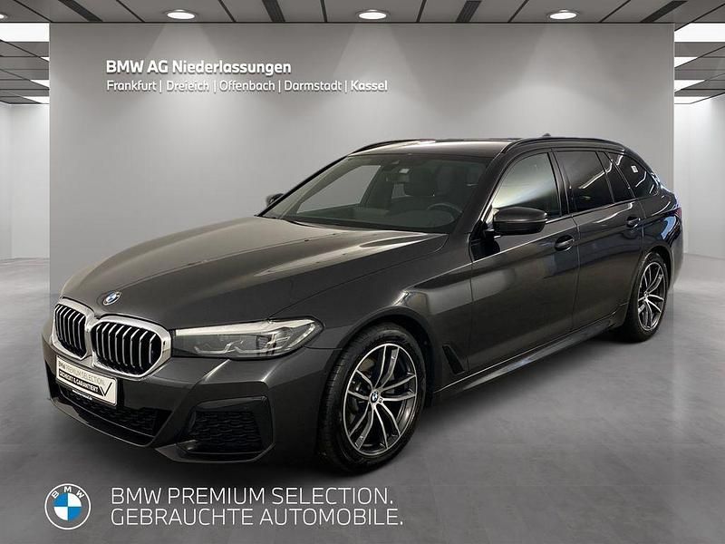Grau Gebraucht 2022 BMW 520 M Sport Limousine | 34.890 € (Fairer Preis) - Bild 1/4