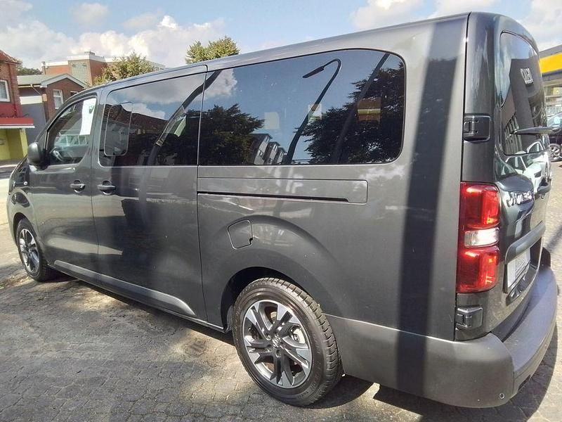 Grau Neu 2025 Opel Vivaro Van | 41.990 € (Etwas zu teuer) - Bild 1/4