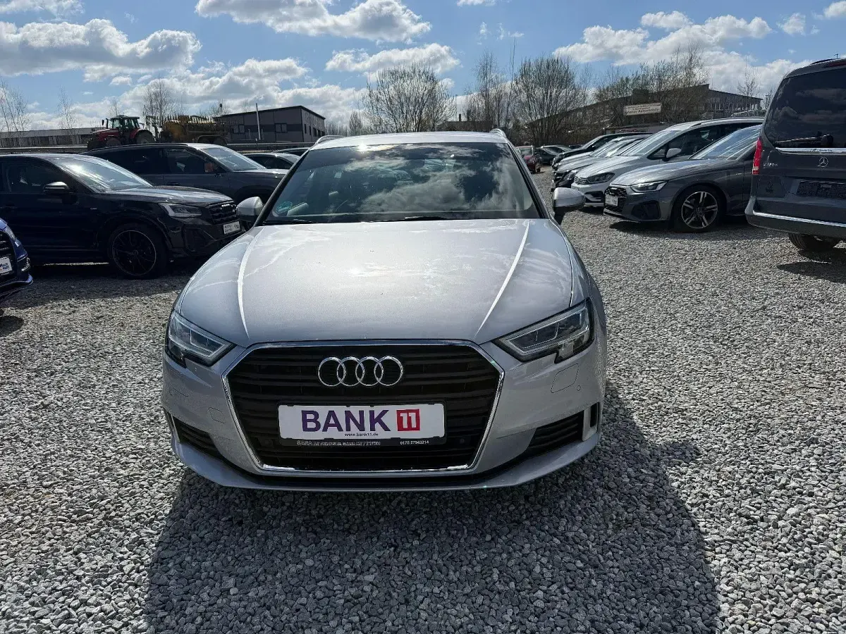 Gebraucht Audi A3 Sport 116 PS (85 kW) 2019 Silber Limousine