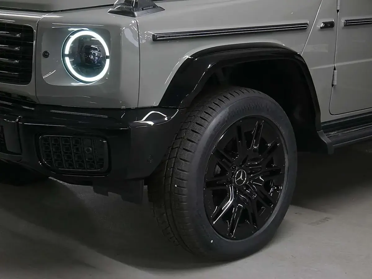Gebraucht Mercedes G580 Night 431 kW (587 PS) 2026 Manufaktur classicgrau uni SUV