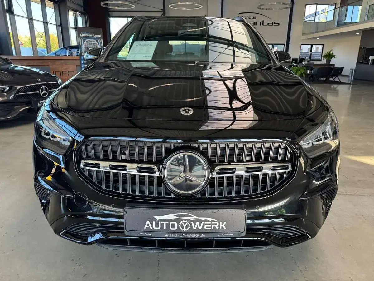 Gebraucht Mercedes GLA220 AMG 204 PS (150 kW) 2025 Schwarz SUV