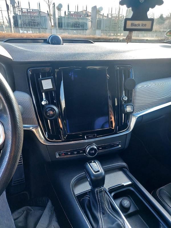 Gebraucht Volvo S90 190 PS (139 kW) 2017 Limousine