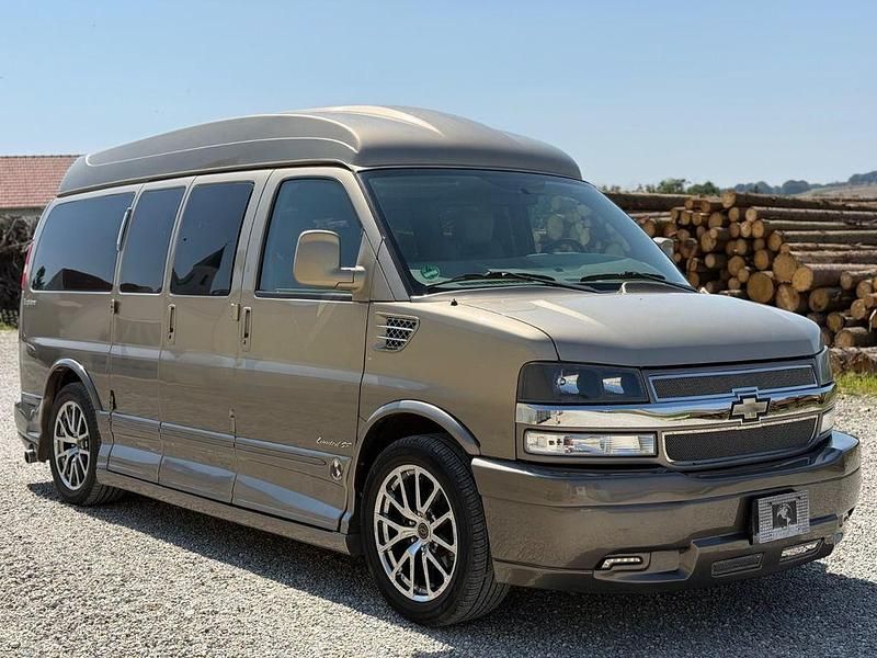 Gebraucht Chevrolet Express 314 PS (230 kW) 2013 Gold Van / Kleinbus