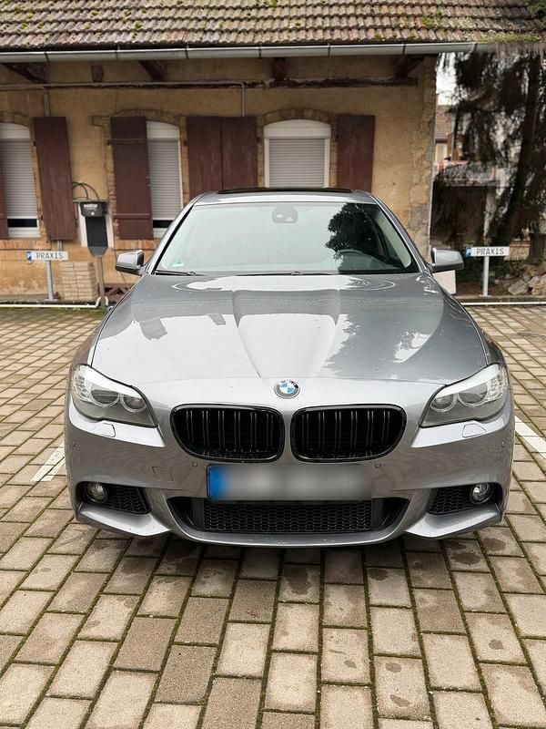 Gebraucht BMW 525 M Sport 204 PS (150 kW) 2010 Grau Limousine