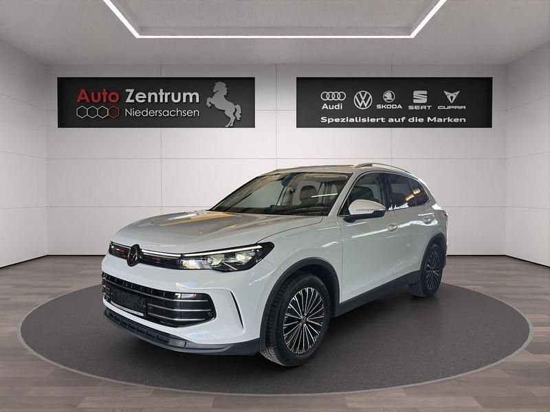Weiß Gebraucht 2024 VW Tiguan Elegance SUV | 34.970 € (Fairer Preis) - Bild 1/4