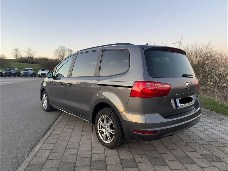 Gebraucht Seat Alhambra 4Drive 140 PS (102 kW) 2013 Grau Van / Kleinbus
