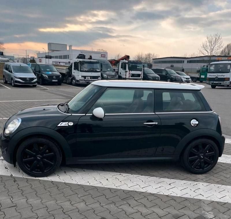 Gebraucht Mini Cooper S 174 PS (127 kW) 2009 Schwarz Kleinwagen
