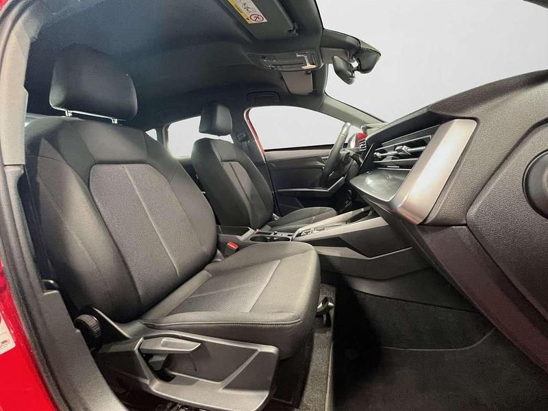 Second-hand Audi A3 204 CP (150 kW) 2023 Roșu Berlinǎ