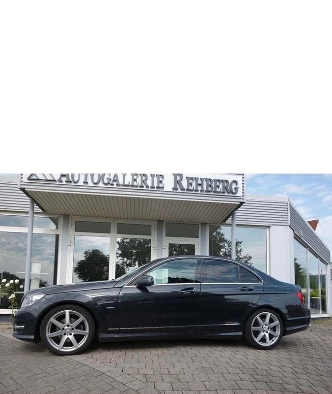 Andere farben Gebraucht 2013 Mercedes C250 Avantgarde Limousine | 9.300 € (Etwas zu teuer) - Bild 1/4