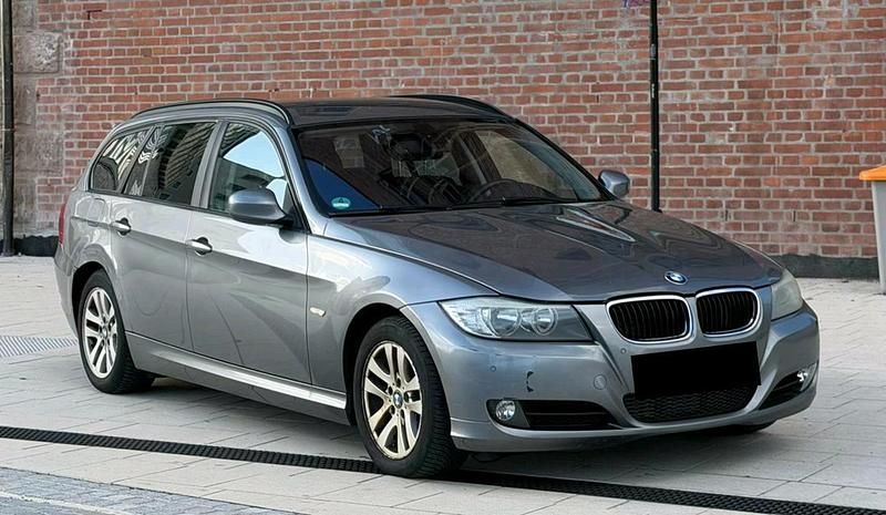 Gebraucht BMW 316 116 PS (85 kW) 2012 Grau Kombi