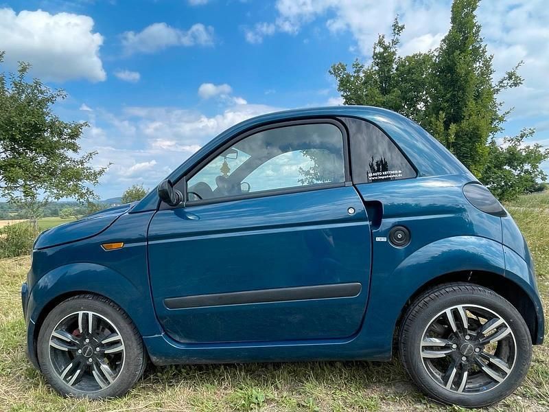 Blau Gebraucht 2024 Microcar Dué Kleinwagen | 14.500 € - Bild 1/4