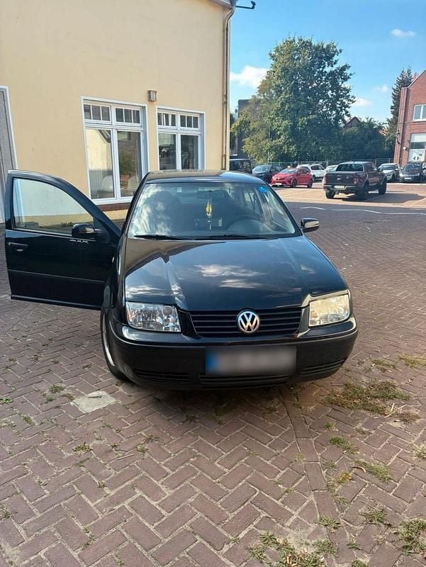 Gebraucht VW Bora 102 PS (75 kW) 1999 Schwarz Limousine