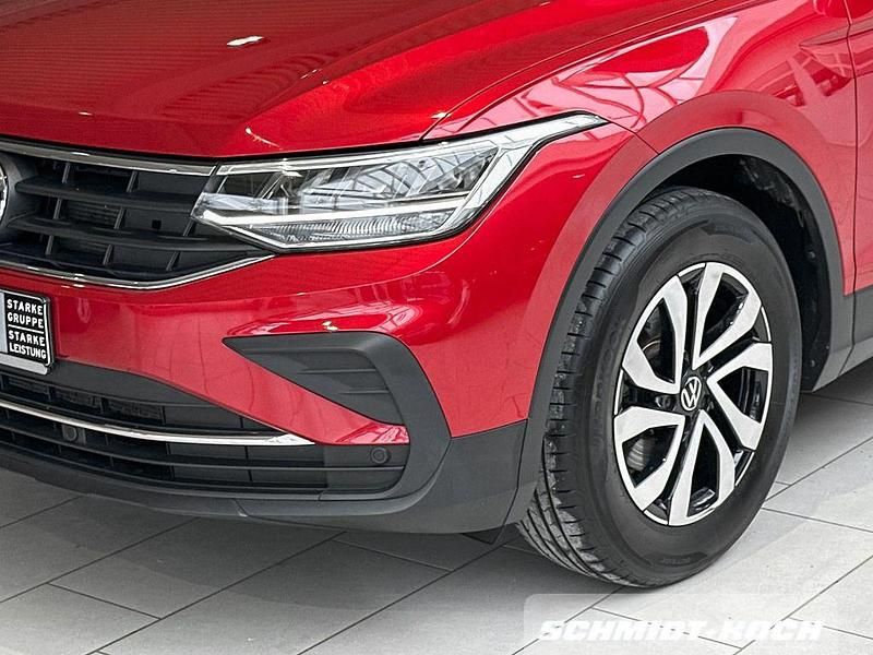 Gebraucht VW Tiguan Active 150 PS (110 kW) 2022 Kings red (rot) SUV