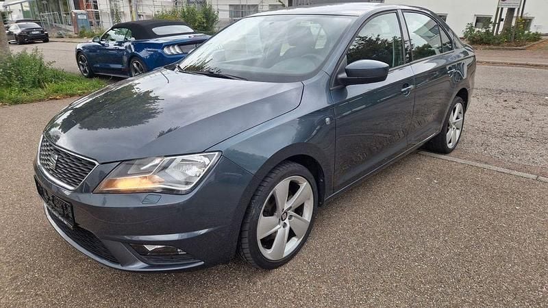 Grau Gebraucht 2014 Seat Toledo Style Limousine | 9.900 € (Fairer Preis) - Bild 1/4